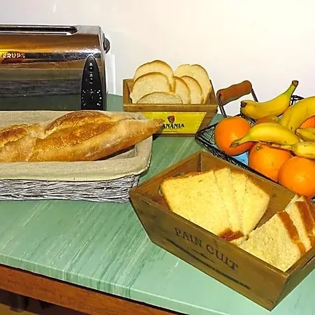 Bed & Breakfast De Montheard La Bazoge
