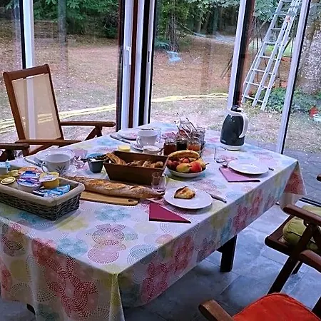 Bed & Breakfast De Montheard La Bazoge