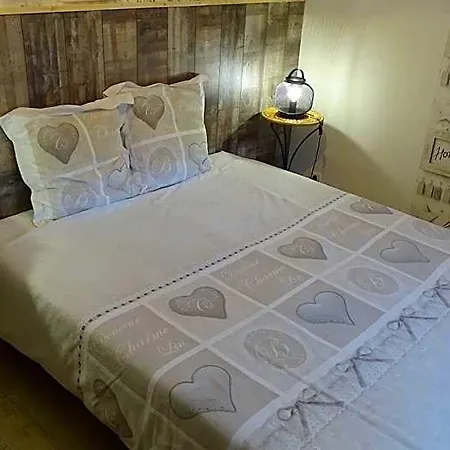 Bed & Breakfast De Montheard